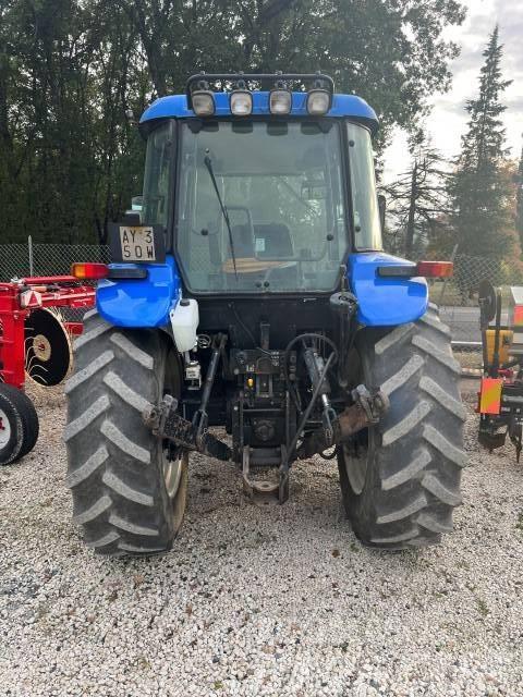 New Holland TD 80 D Tractores