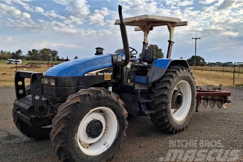 New Holland TS120 4WD - 88kW Tractores
