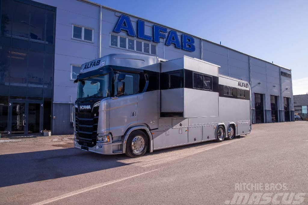 Scania V8 Hästlastbil med uppskjut och utskjut ALFAB Limi Camiones de ganado