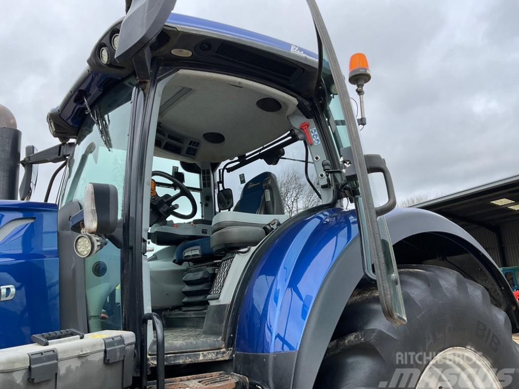 New Holland T 7.315 AC Tractores