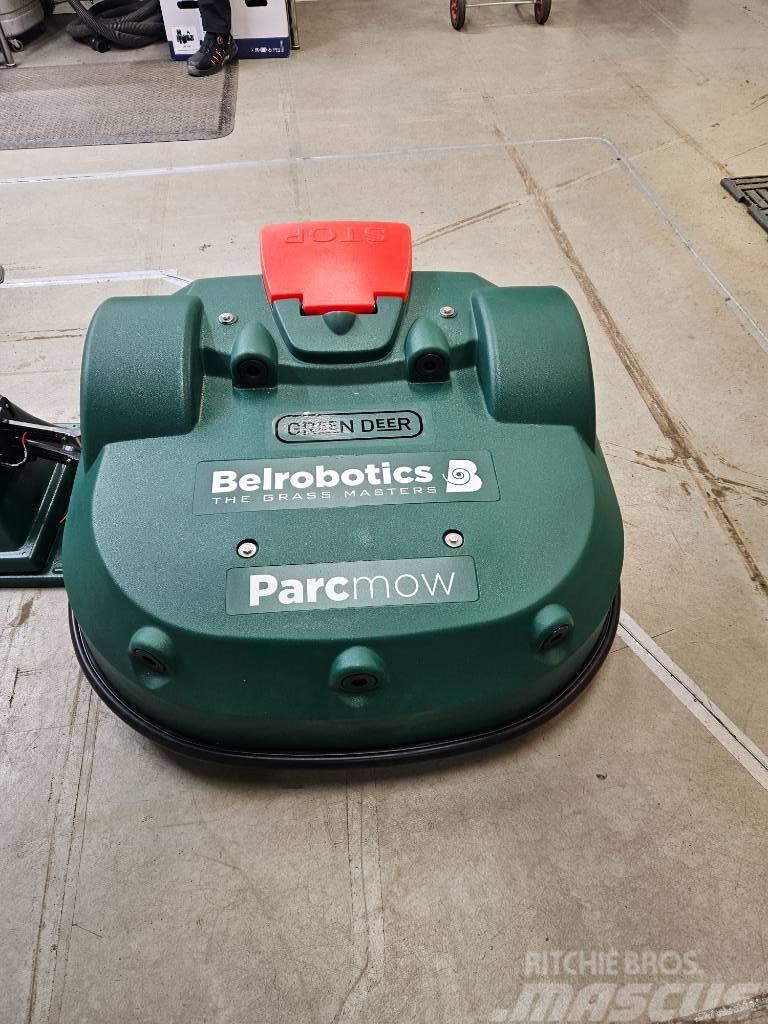 Belrobotics Parcmow Connected Line Robot corta-césped