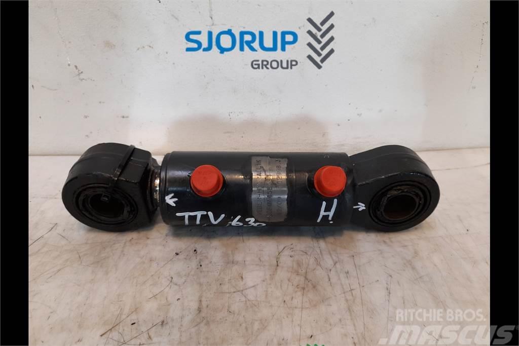 Deutz-Fahr Agrotron TTV630 Hydraulic Cylinder Hidráulicos