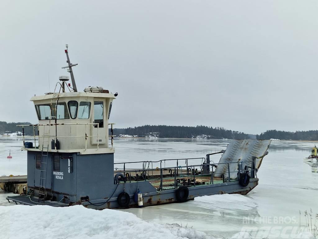  Transport vessel 11,9x4x1m Barcos / barcazas de carga