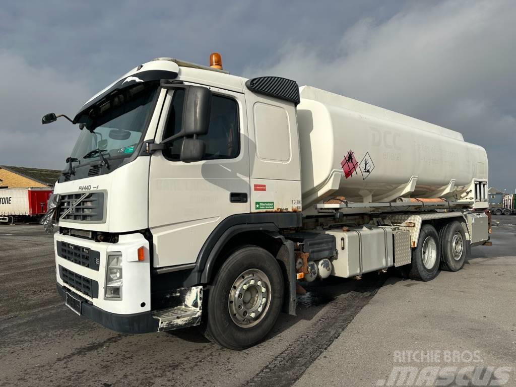 Volvo FM 440 6x2*4 18.000 l. ADR Euro 5 Tanktruck Camiones cisterna