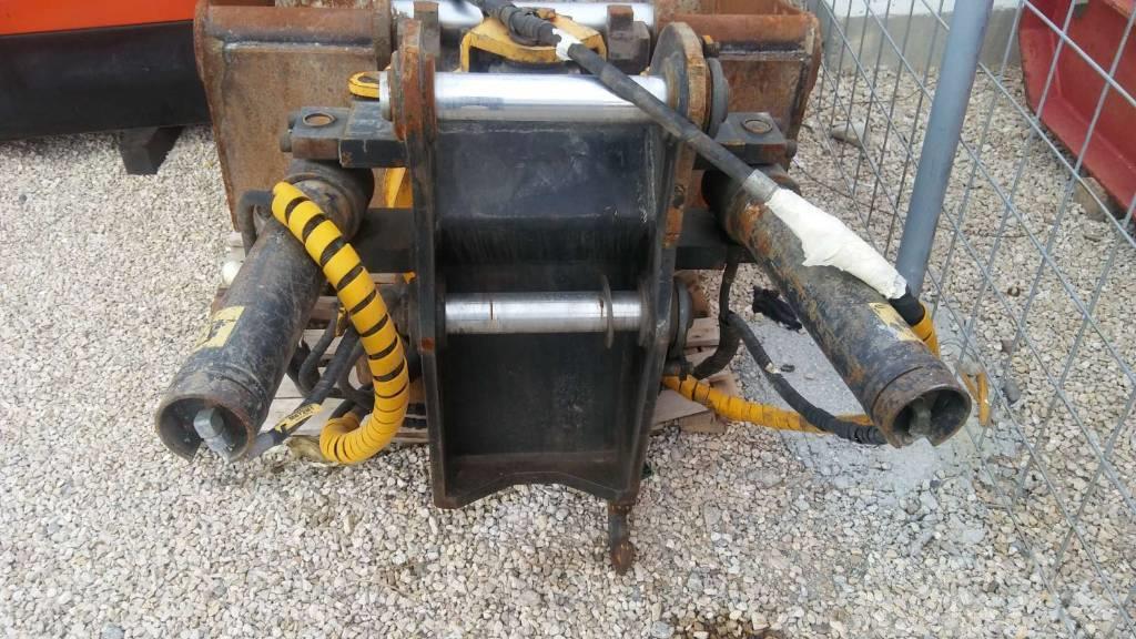 Engcon ROTORTILT EC 20 and ditch cleaning bucket 17-24t Enganches rápidos