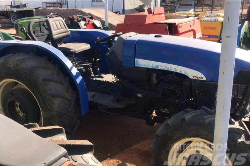 New Holland TD65B Tractores