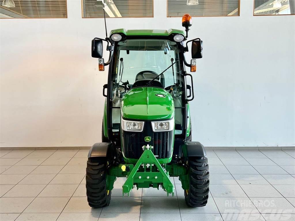 John Deere 3046R Tractores compactos