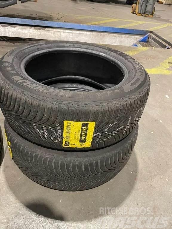 Michelin *Alpine5 *225/55 R 17 Neumáticos, ruedas y llantas