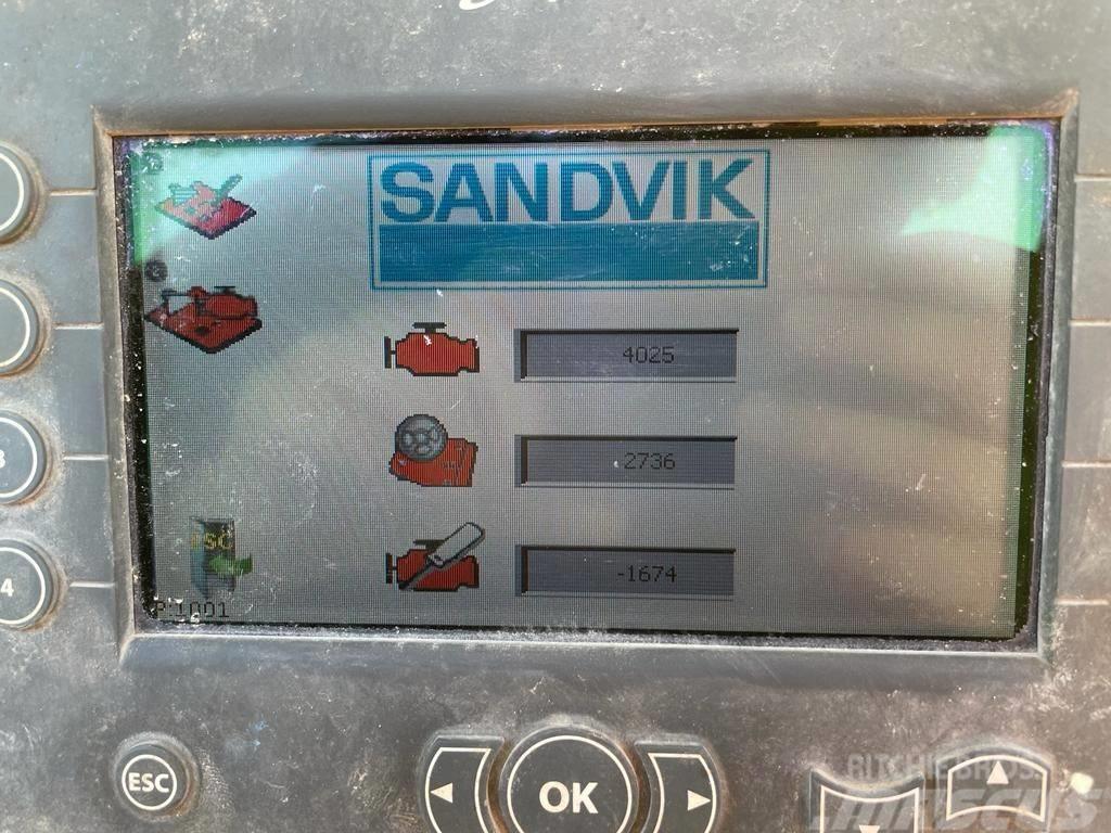 Sandvik QJ 241 Trituradoras móviles