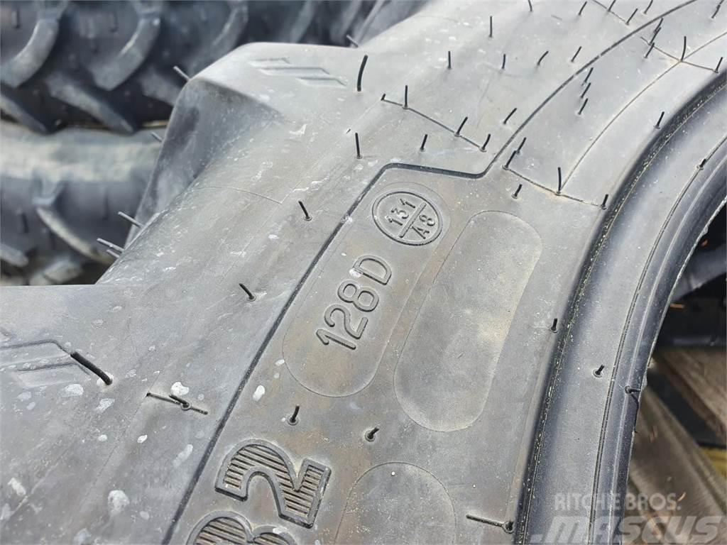 Kleber 230/95R32 x2 Neumáticos, ruedas y llantas