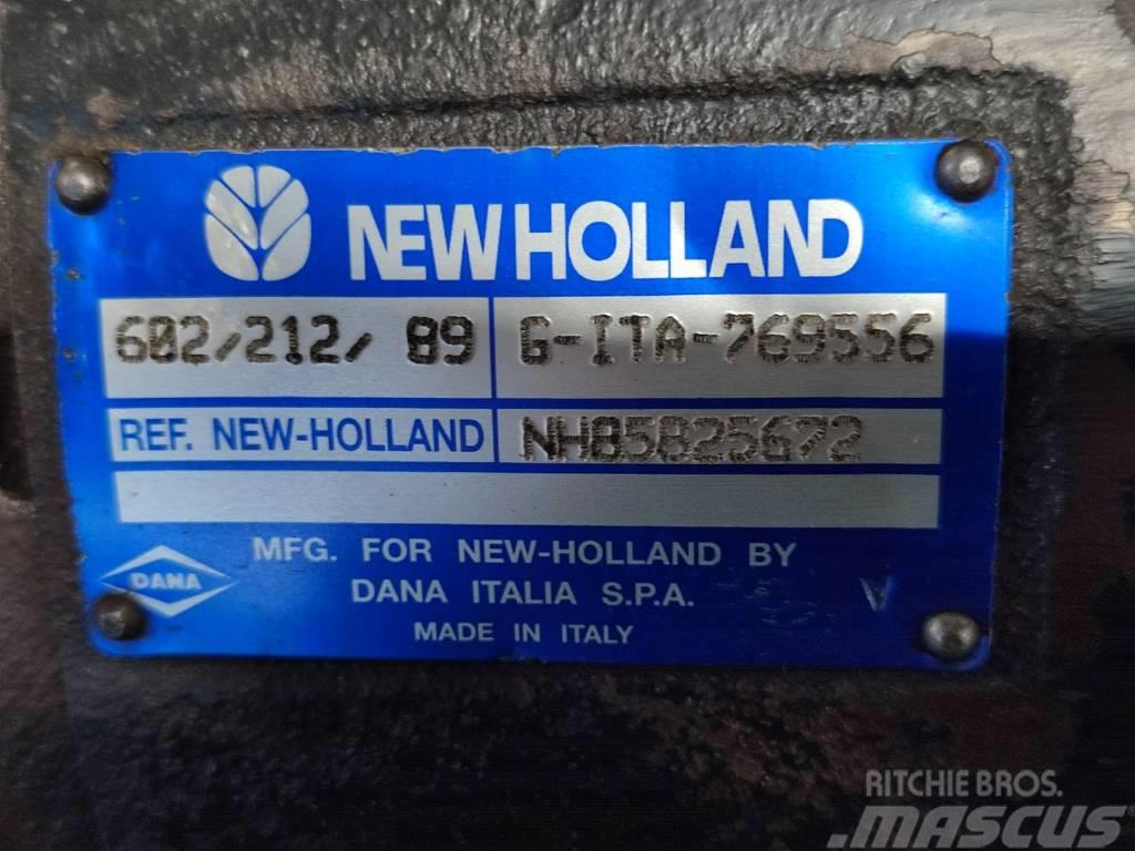 New Holland NEW HOLLAND LM 435 steering assist cylinder Chasis y suspención