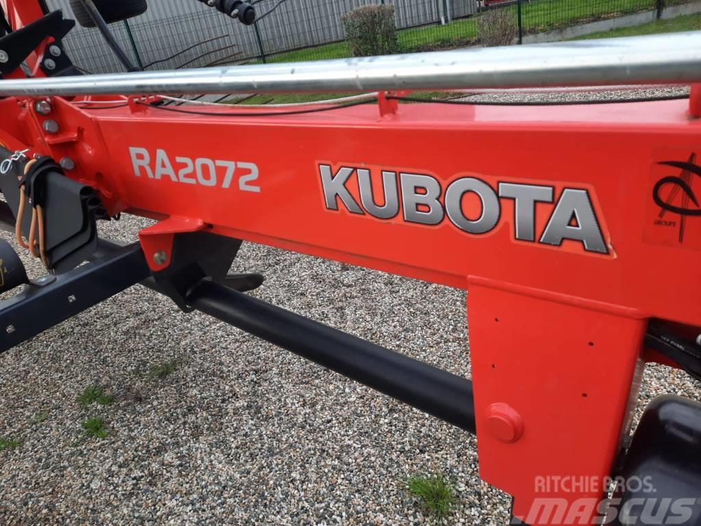 Kubota RA2072 Rastrillos y henificadores
