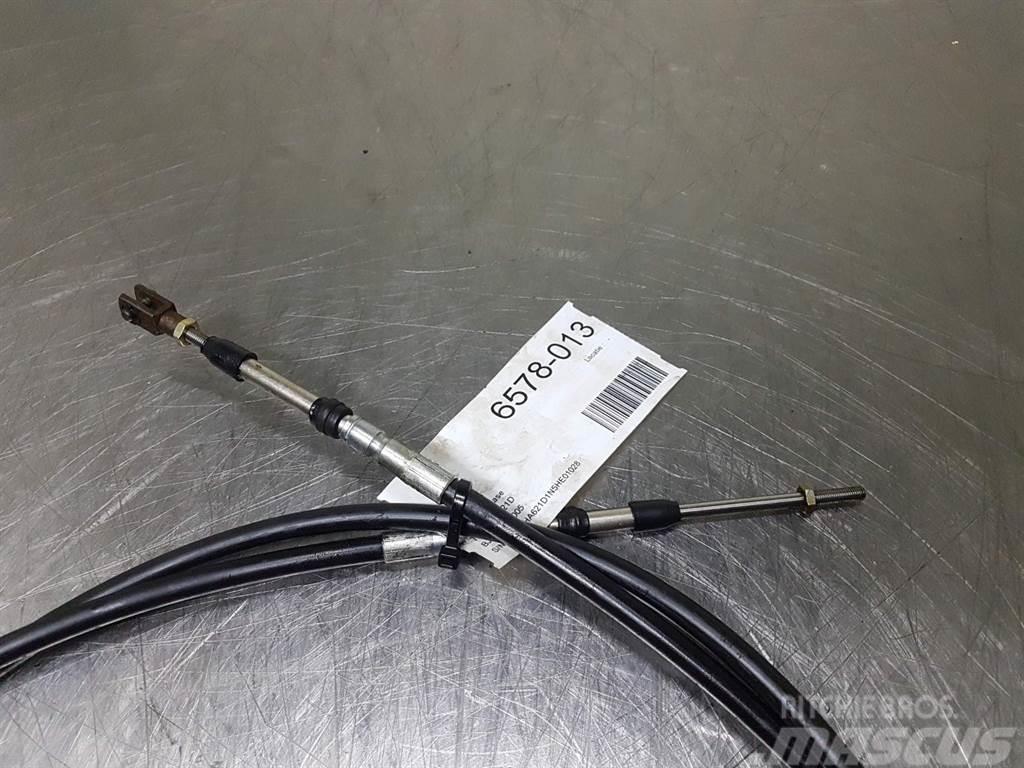 CASE 621D - Throttle cable/Gaszug/Gaskabel Chasis y suspención