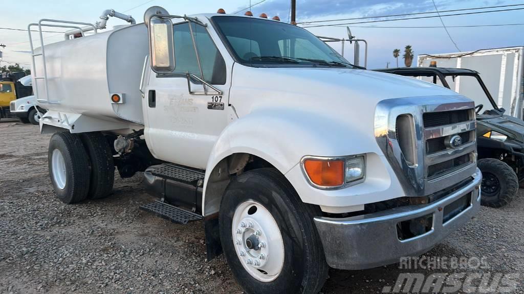Ford f750 Camiones cisterna