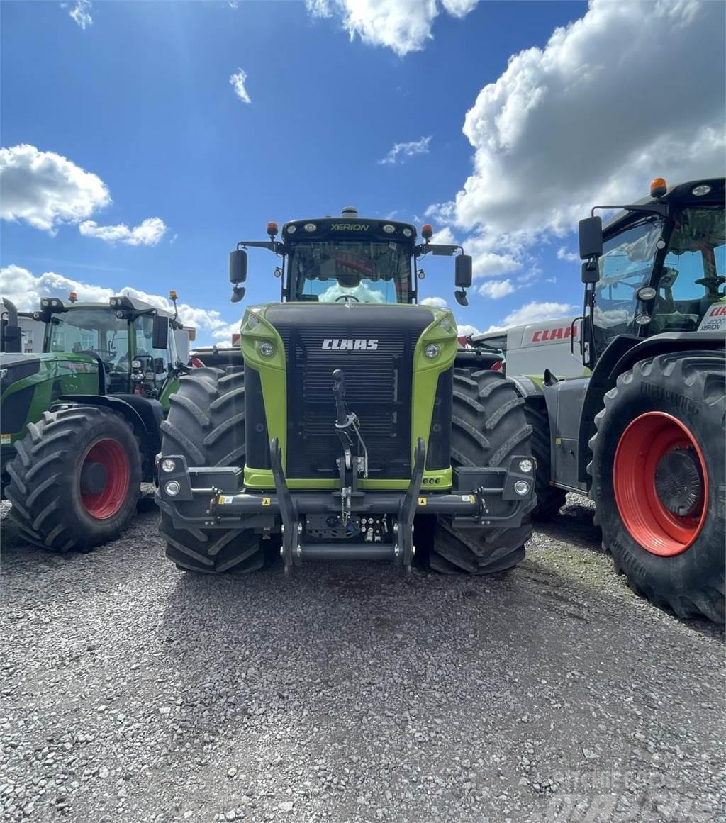 CLAAS XERION 5000 VC Tractores