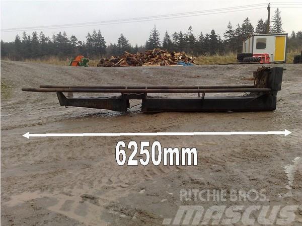 Timberjack 1110 long wagon frame Chasis y suspención