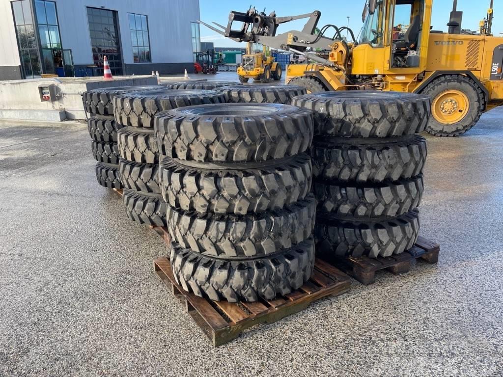  Tiron 10.00-20 Crane tires 3x sets Excavadoras de ruedas