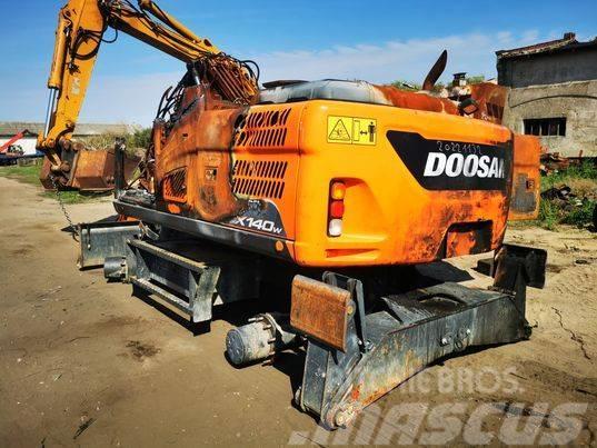 Doosan DX 140W track Cadenas, orugas y chasis