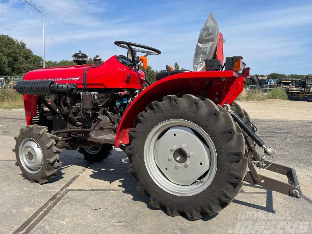 Massey Ferguson 5118 - 11hp - New / Unused Tractores