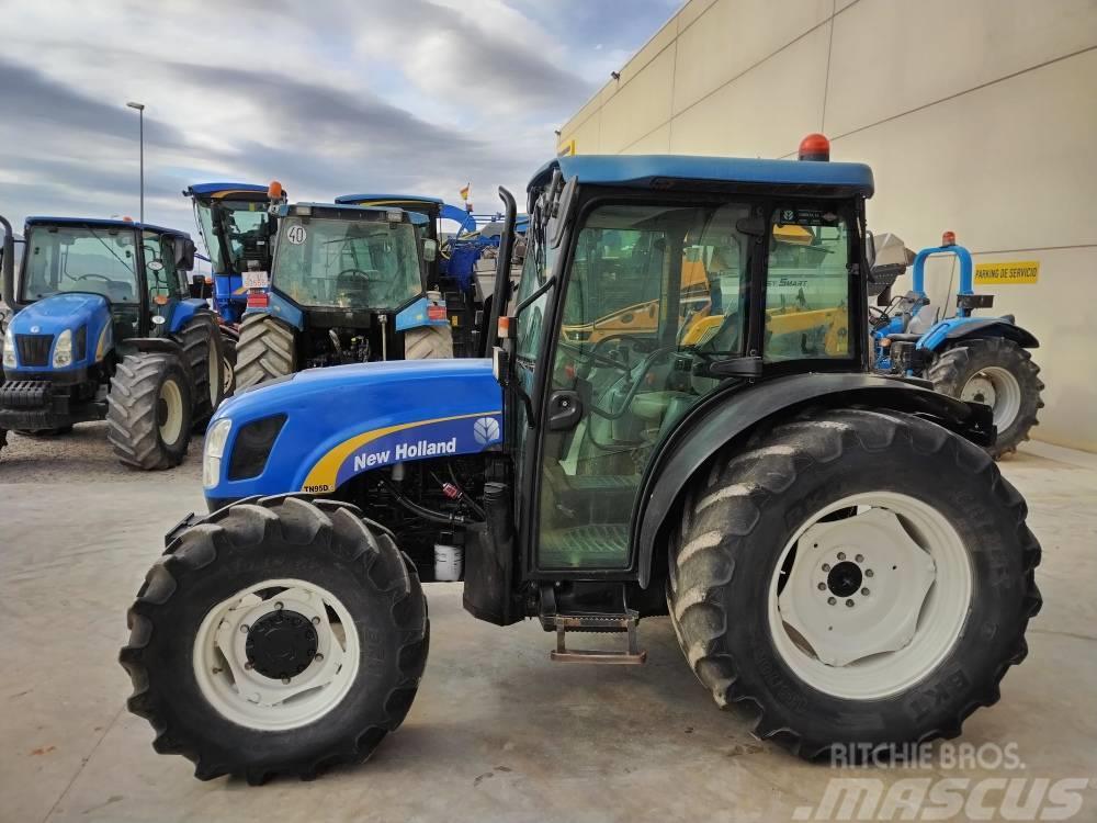 New Holland TN 95 D A Tractores