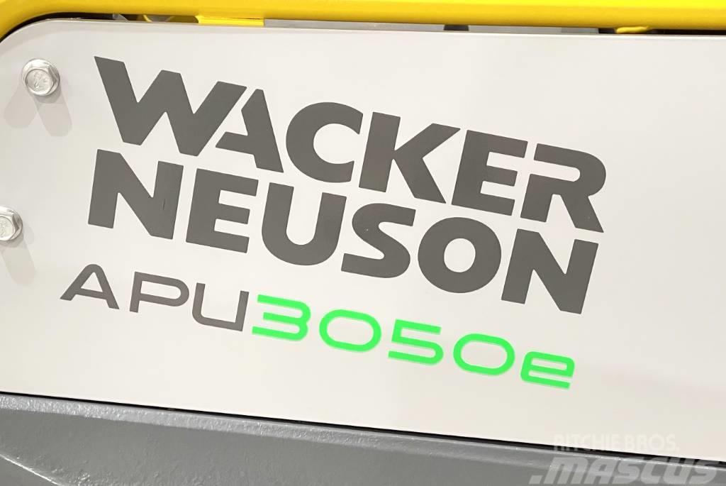 Wacker Neuson APU3050E Vibradores
