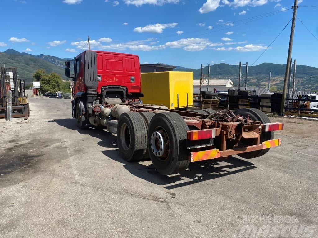 Iveco Stralis 260 S42 Camiones grúa