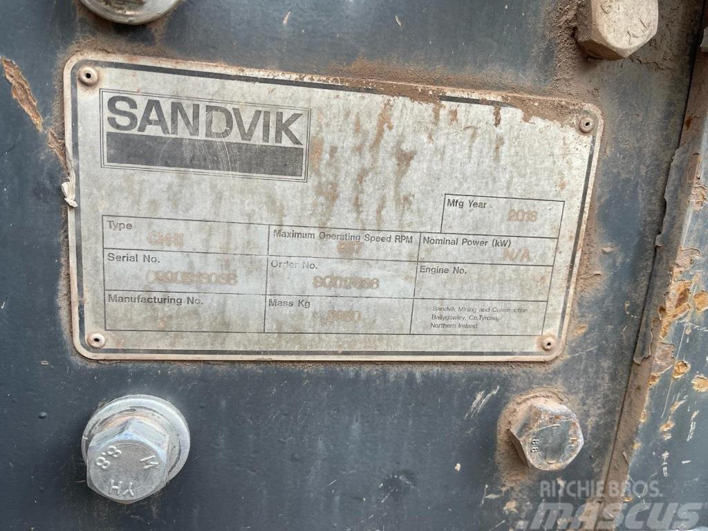 Sandvik QI 341 Trituradoras móviles