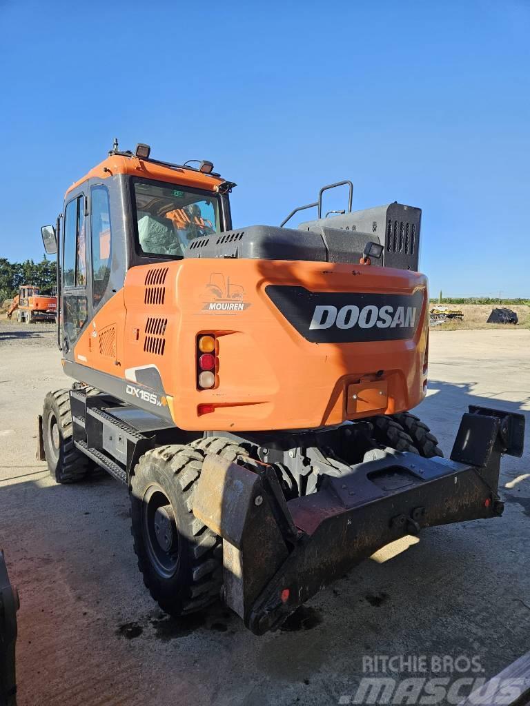 Doosan DX 165 W-5 Excavadoras de ruedas