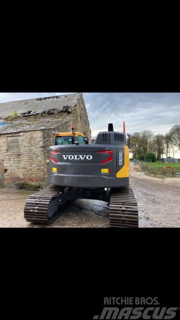 Volvo 2xVOLVO ECR235EL Excavadoras de cadenas