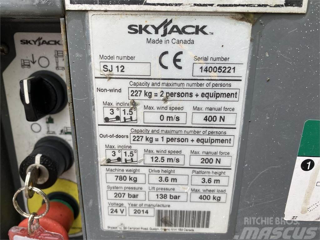 SkyJack SJ12 Ascensores de personal y montacargas de acceso