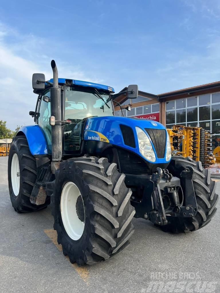 New Holland T 7060 Tractores