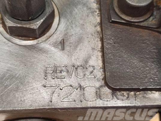 Massey Ferguson 9407 (7210001) hydraulic block Hidráulicos