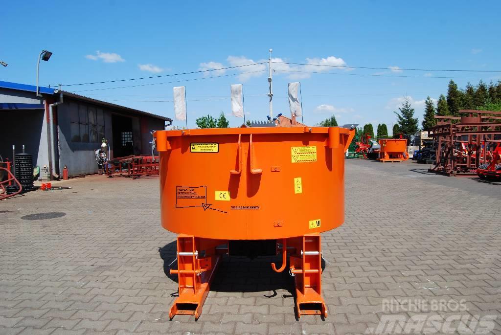 Michalak Mieszalnik pasz 1200l WOM betonirka mixer tractor Otros equipamientos de construcción