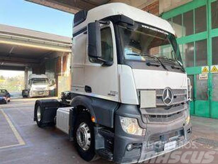 MB Trac Actros 1845 Tractores