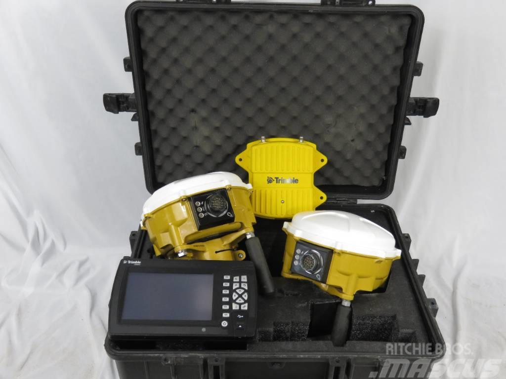 Trimble GCS900 Dozer GPS Kit w/ CB460, MS995's, SNR934 Otros componentes