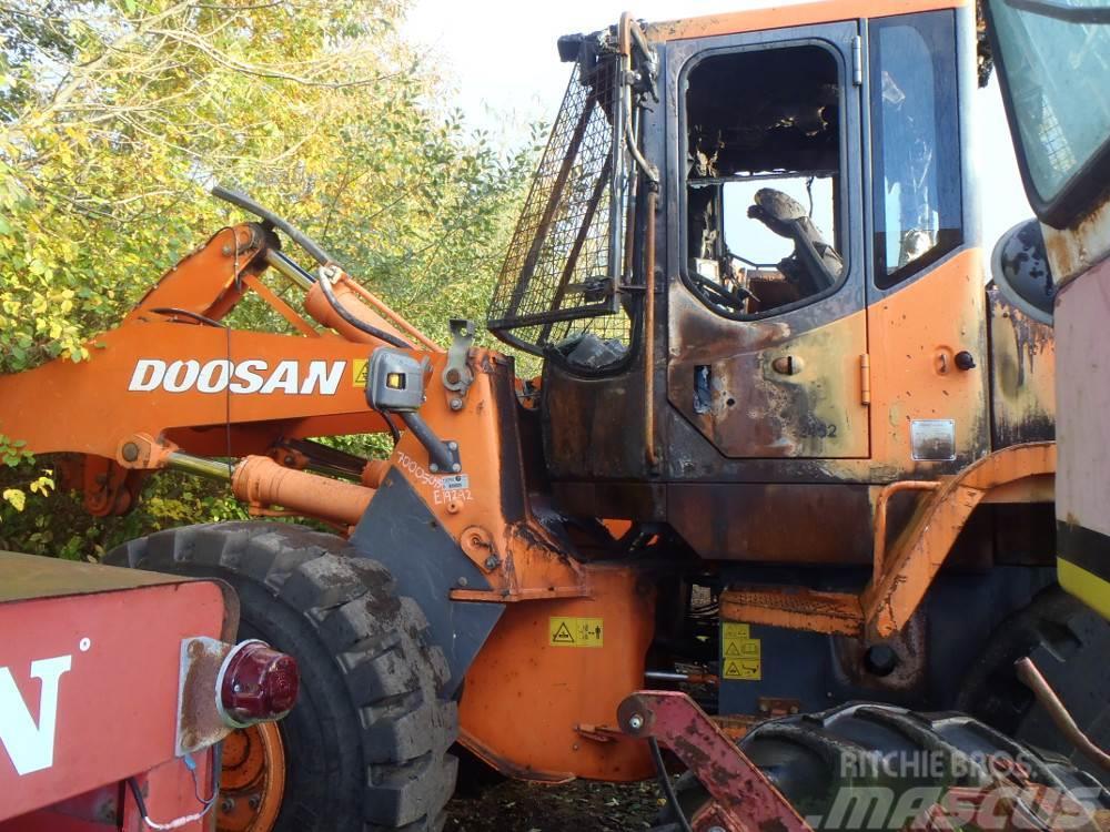 Doosan Daewoo DL250 Tractores