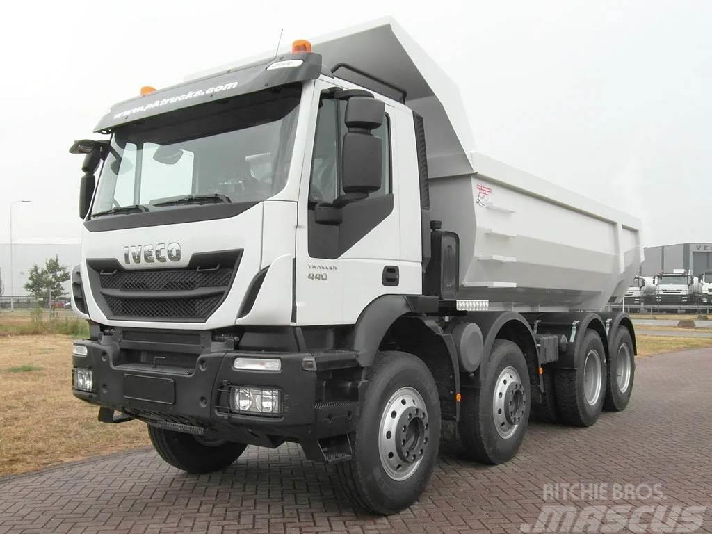 Iveco Trakker 410T42 Tipper Truck (2 units) Camiones bañeras basculantes o volquetes