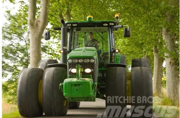 John Deere JD8270 Tractores