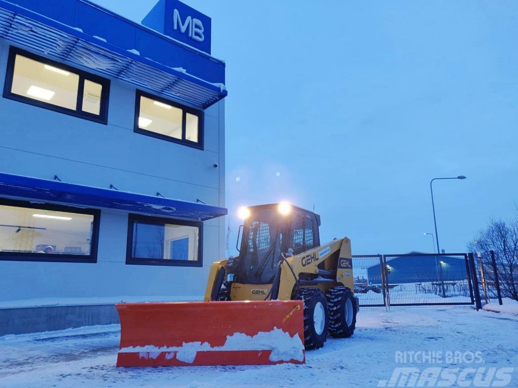 Gehl snow plough for skid loader Retroexcavadoras