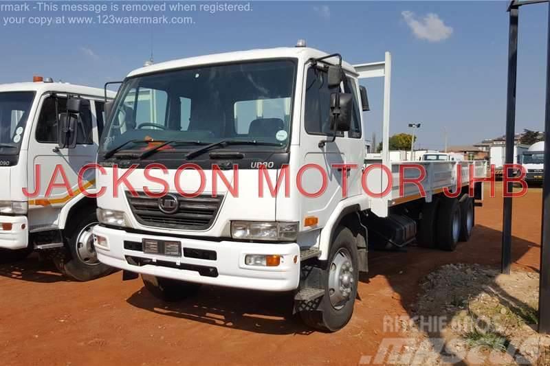 Nissan UD90,6x2, WITH DROPSIDE BODY Otros camiones
