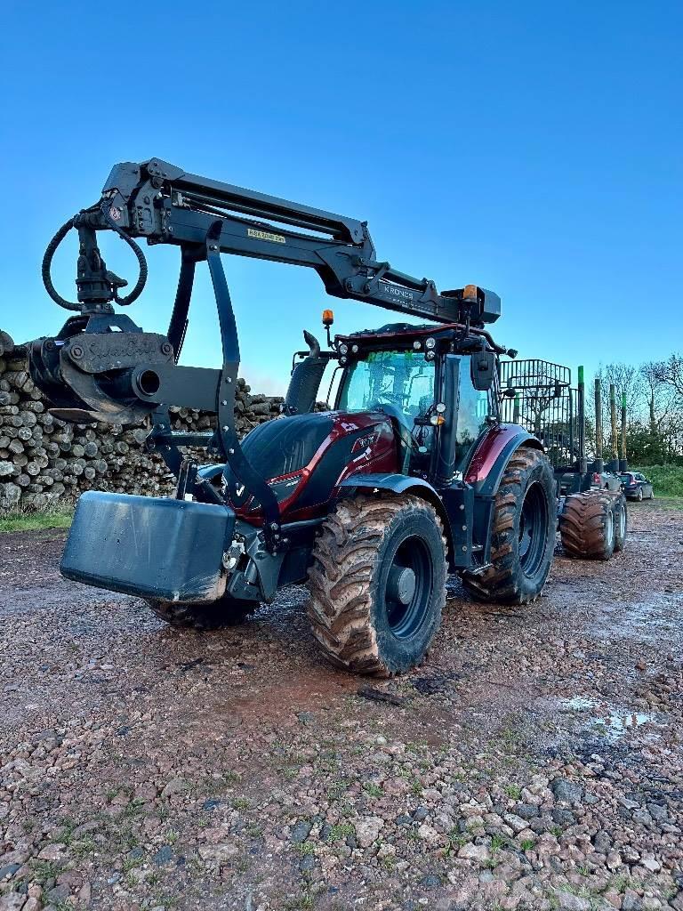 Valtra T 174 Tractor forestal