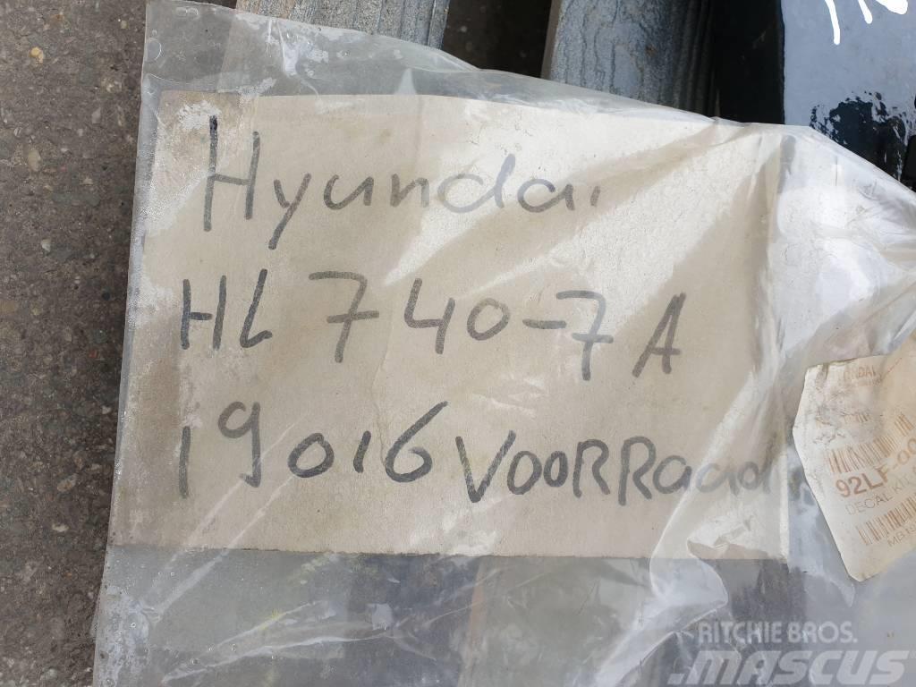 Hyundai HL740-7A bucket linkage Chasis y suspención
