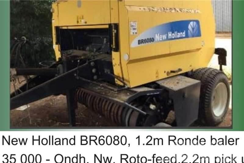 New Holland BR6080 - 1.2m - 2.2m pick up - roto feed Otros camiones