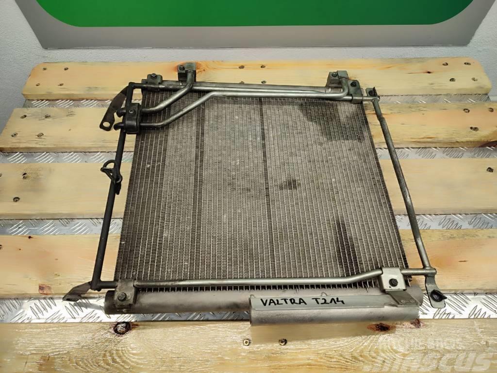 Valtra T214 Air conditioning radiator condenser 84485540B Radiadores