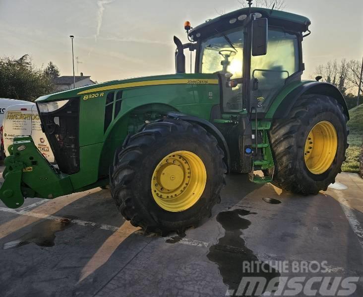 John Deere 8320 R Tractores