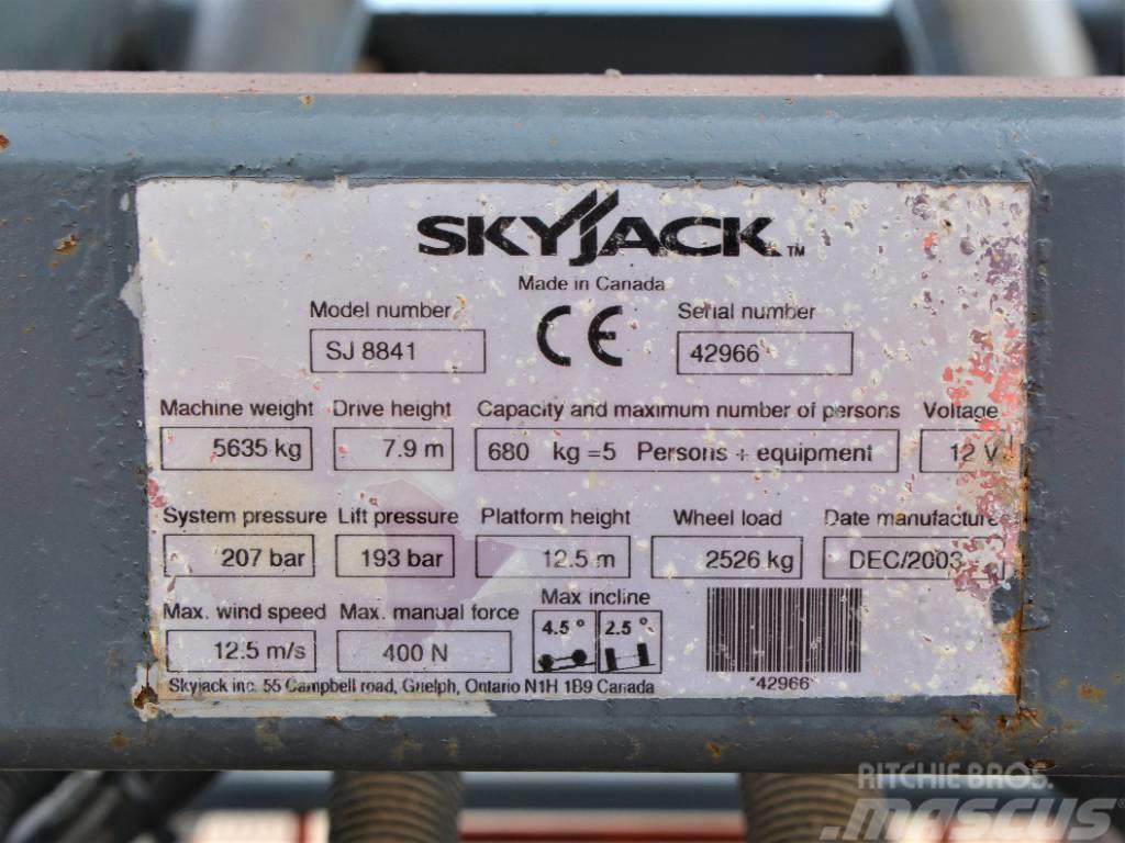SkyJack SJ 8841 RT Plataformas tijera