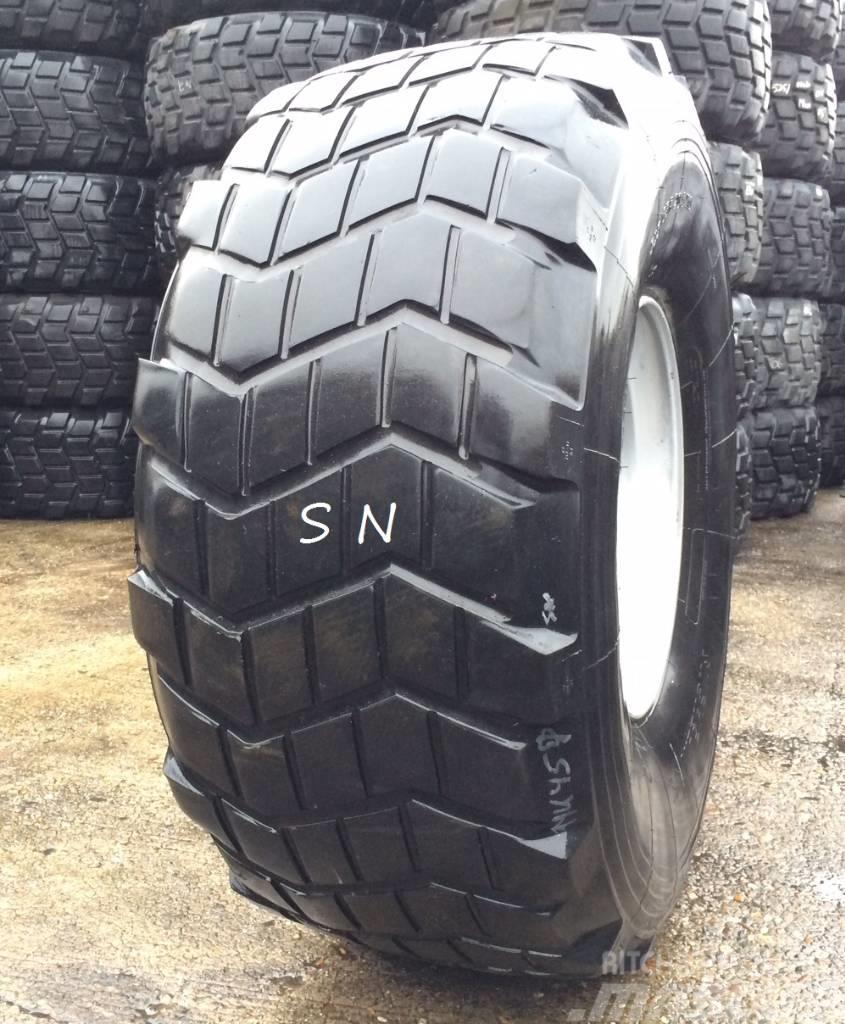 Michelin 525/65R20.5 XS - USED REGROOVED Neumáticos, ruedas y llantas