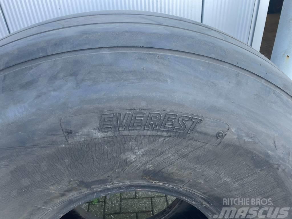 Everest 20.00 - 20 Neumáticos, ruedas y llantas