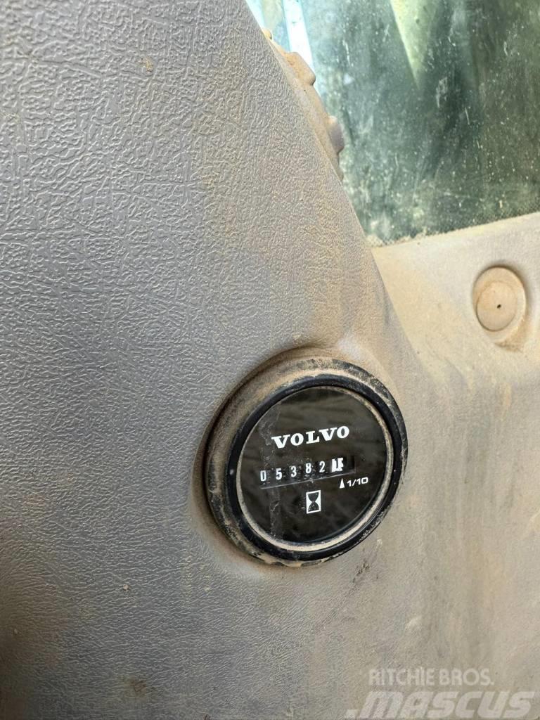 Volvo EC 140 D Excavadoras de cadenas
