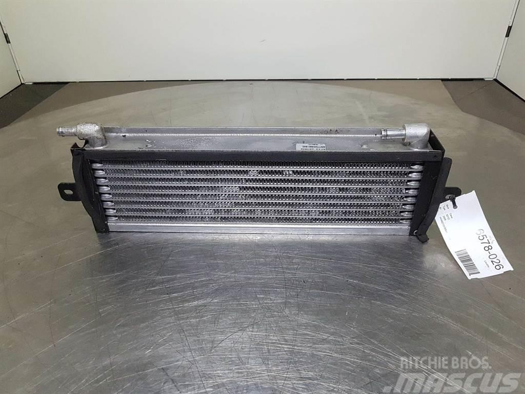 CASE 621D-Denso MNY70266601B2C-Airco condenser/koeler Chasis y suspención